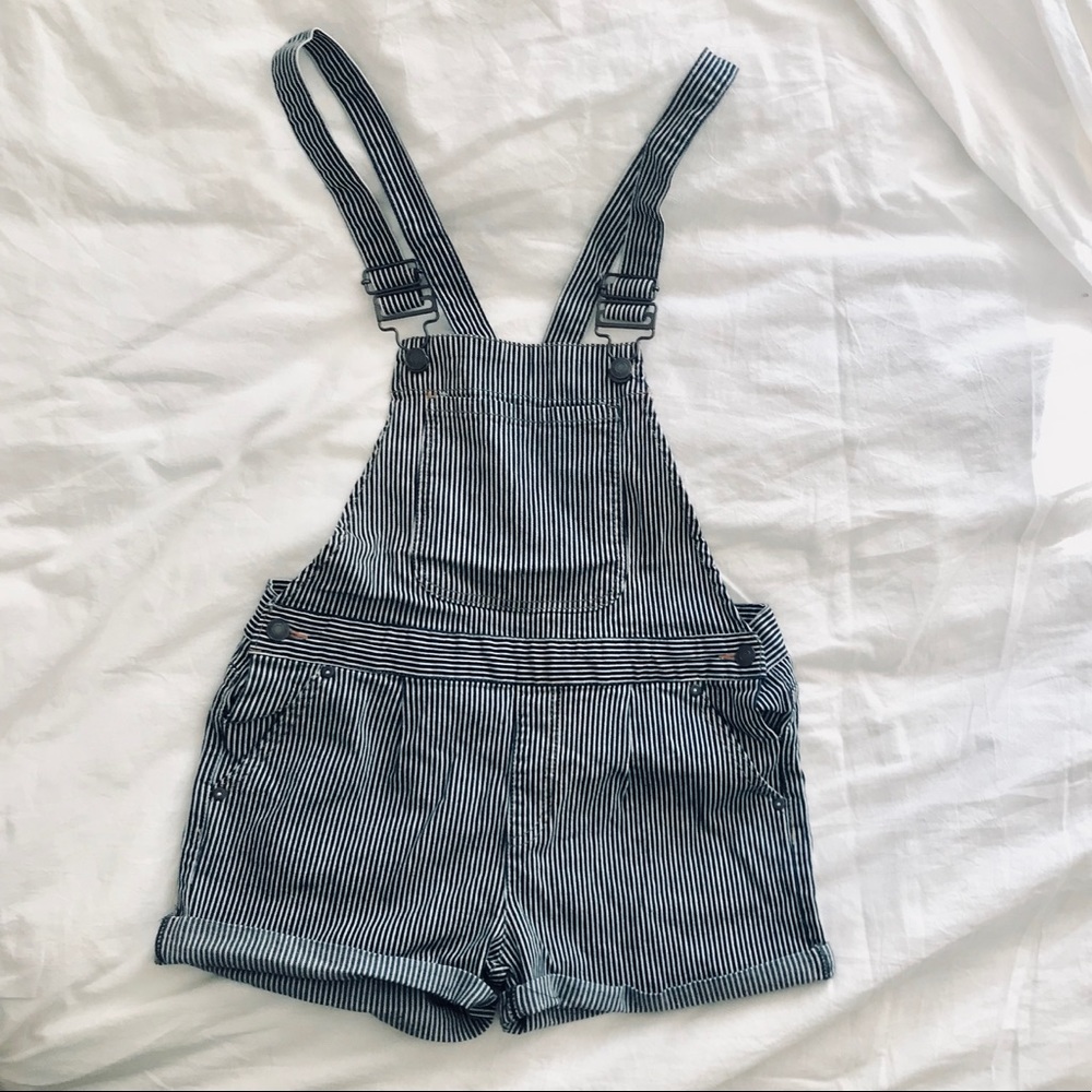 Striped overall shorts